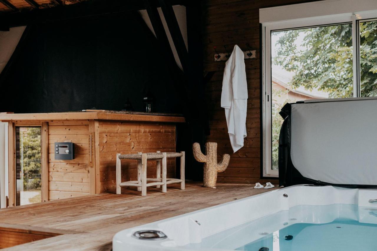 Villa Calma - Maison D'Hotes & Spa Mottier エクステリア 写真